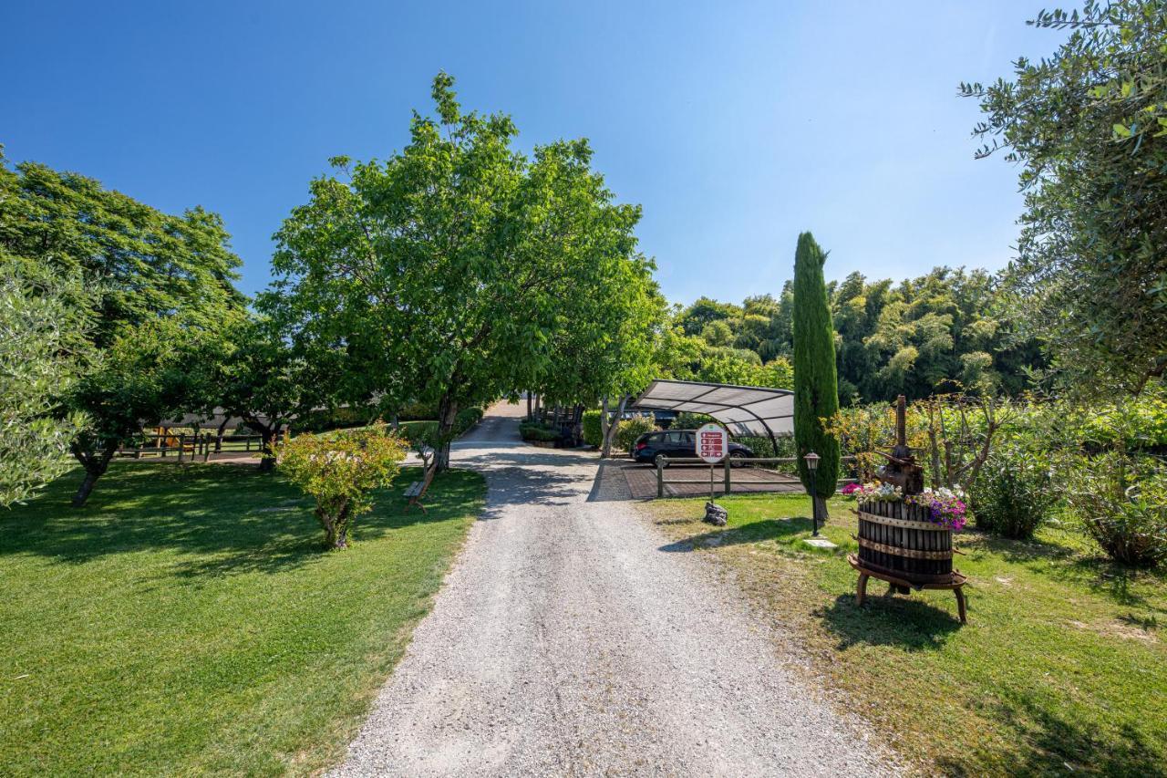 Agriturismo Borgo Di Calmasino Бардоліно Екстер'єр фото