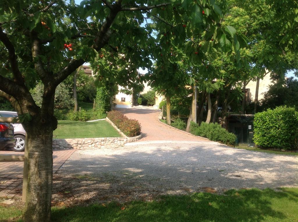 Agriturismo Borgo Di Calmasino Бардоліно Екстер'єр фото